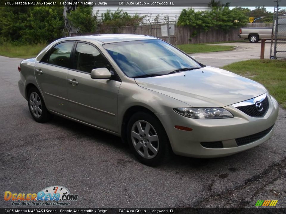 2005 Mazda MAZDA6 i Sedan Pebble Ash Metallic / Beige Photo #16