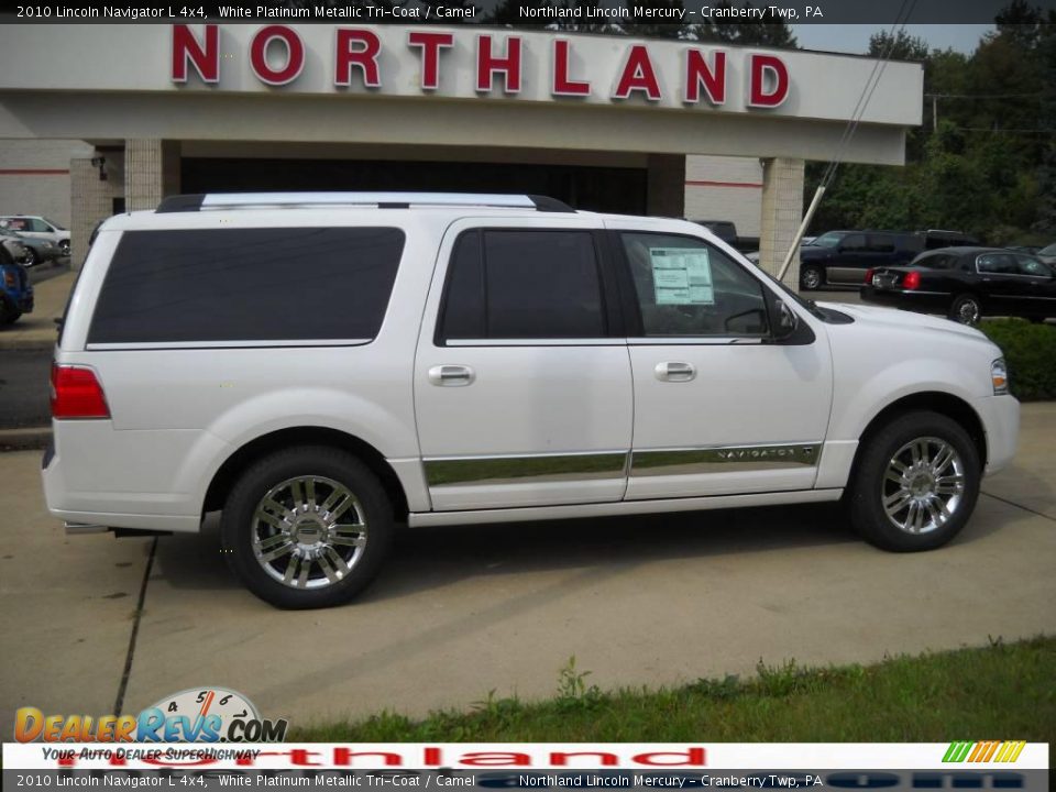 2010 Lincoln Navigator L 4x4 White Platinum Metallic Tri-Coat / Camel Photo #1