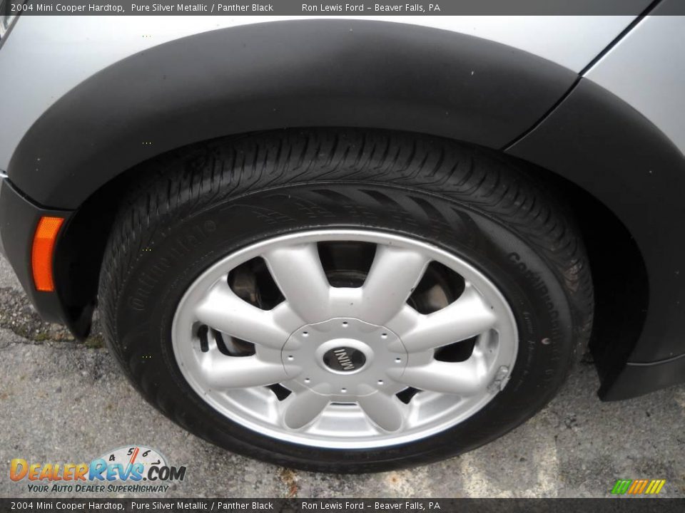 2004 Mini Cooper Hardtop Pure Silver Metallic / Panther Black Photo #16