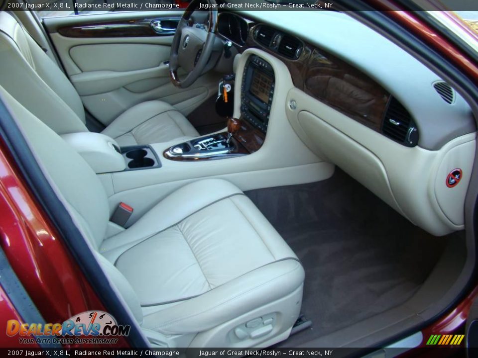 2007 Jaguar XJ XJ8 L Radiance Red Metallic / Champagne Photo #16
