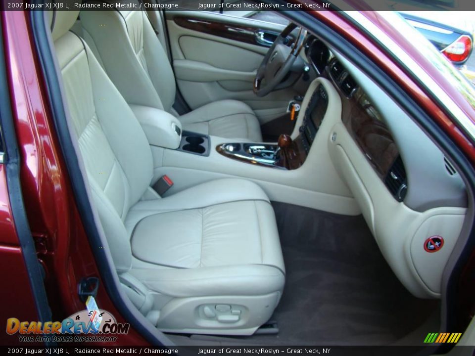 2007 Jaguar XJ XJ8 L Radiance Red Metallic / Champagne Photo #17