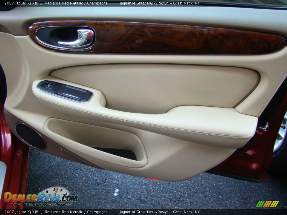 2007 Jaguar XJ XJ8 L Radiance Red Metallic / Champagne Photo #18