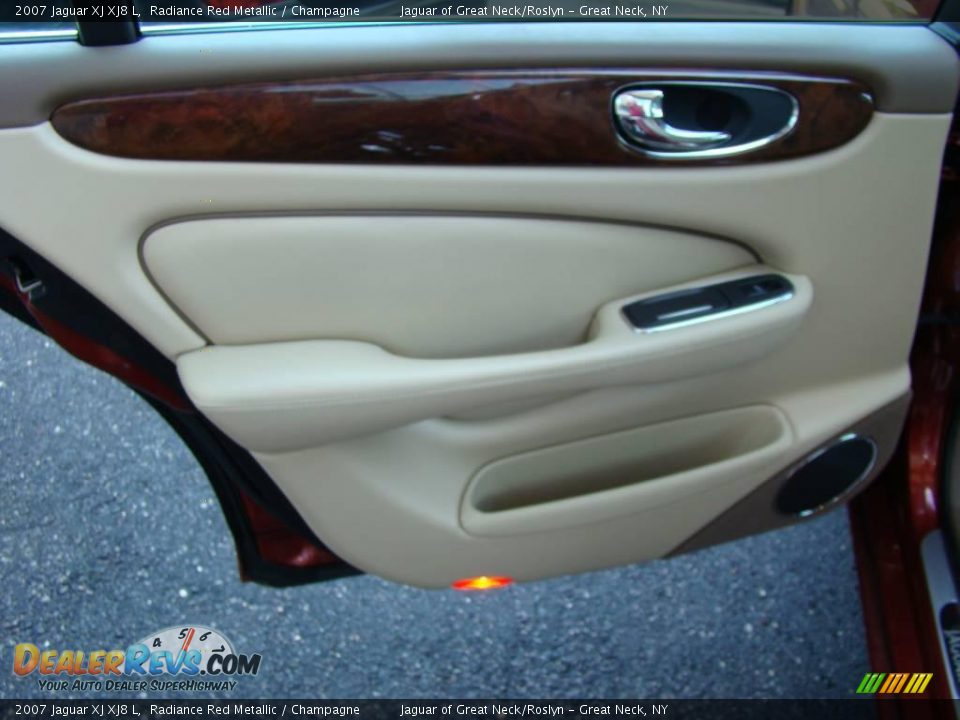 2007 Jaguar XJ XJ8 L Radiance Red Metallic / Champagne Photo #19