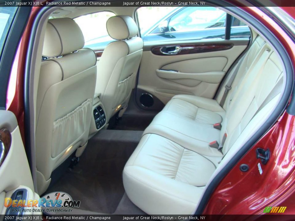 2007 Jaguar XJ XJ8 L Radiance Red Metallic / Champagne Photo #20