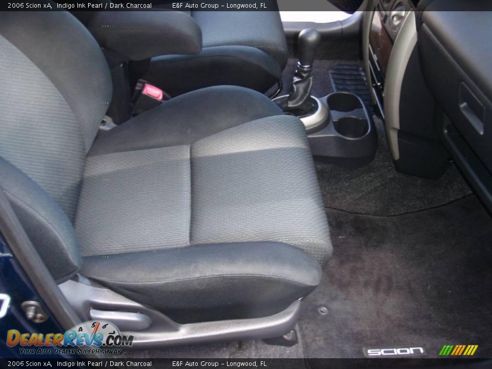 2006 Scion xA Indigo Ink Pearl / Dark Charcoal Photo #20