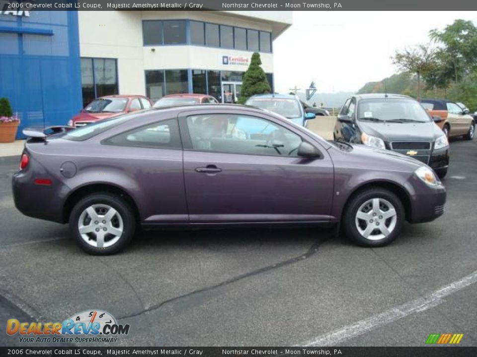 2006 Chevrolet Cobalt LS Coupe Majestic Amethyst Metallic / Gray Photo #2
