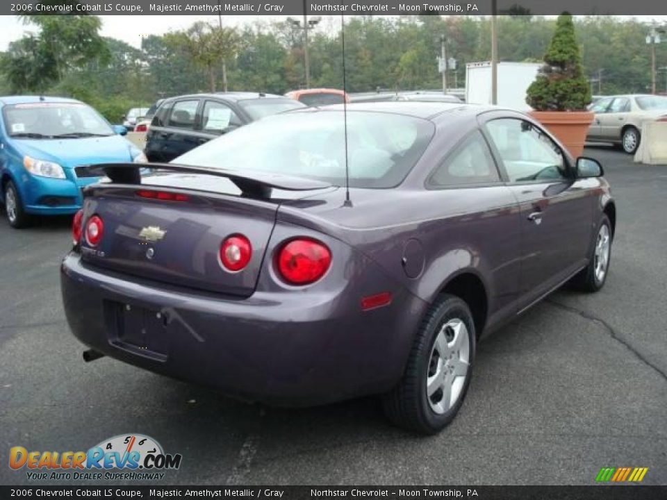 2006 Chevrolet Cobalt LS Coupe Majestic Amethyst Metallic / Gray Photo #3