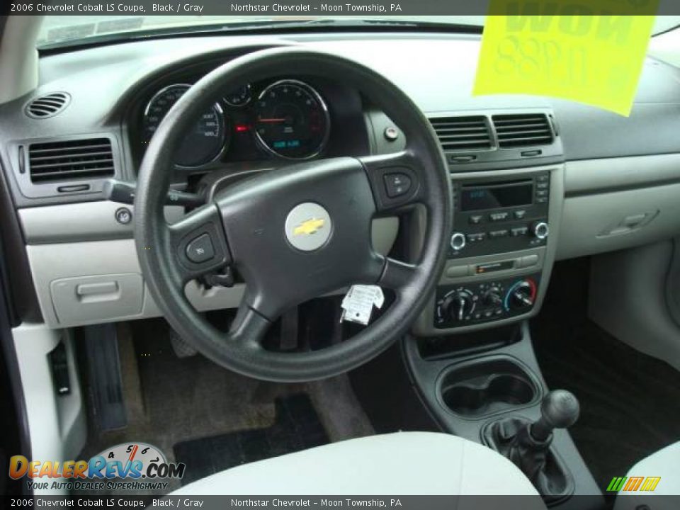 2006 Chevrolet Cobalt LS Coupe Black / Gray Photo #12