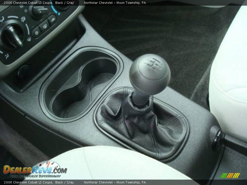 2006 Chevrolet Cobalt LS Coupe Black / Gray Photo #16
