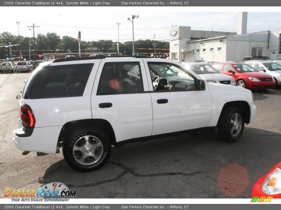 2006 Chevrolet TrailBlazer LS 4x4 Summit White / Light Gray Photo #4