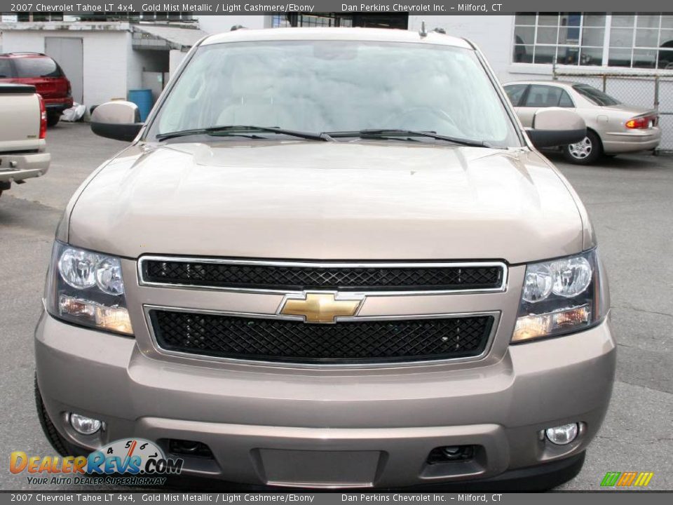 2007 Chevrolet Tahoe LT 4x4 Gold Mist Metallic / Light Cashmere/Ebony Photo #2