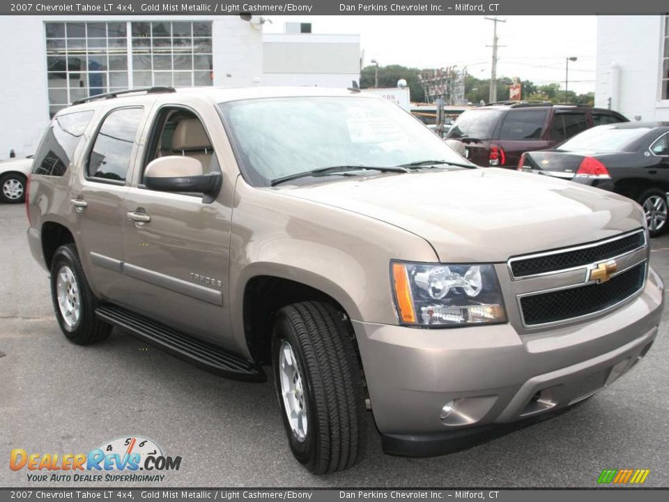 2007 Chevrolet Tahoe LT 4x4 Gold Mist Metallic / Light Cashmere/Ebony Photo #3