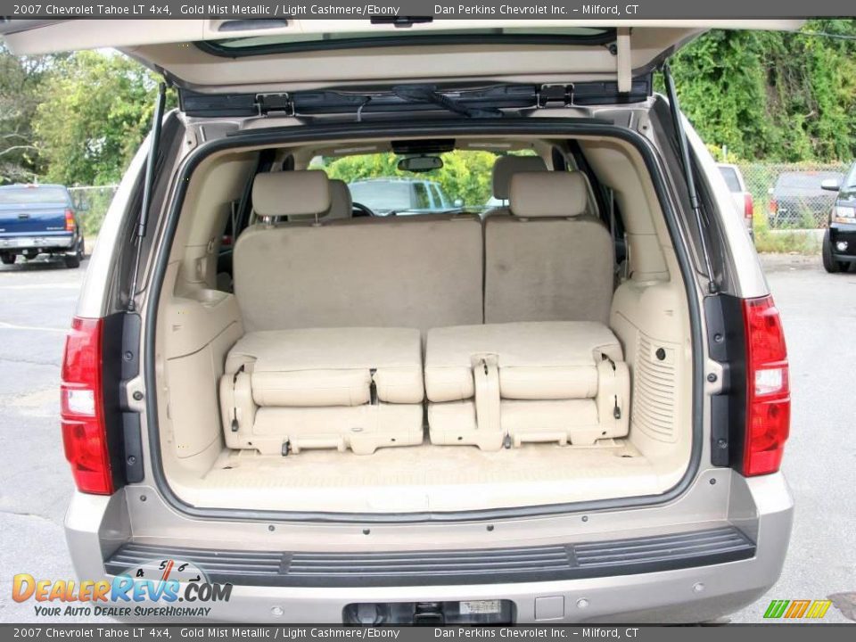 2007 Chevrolet Tahoe LT 4x4 Gold Mist Metallic / Light Cashmere/Ebony Photo #6