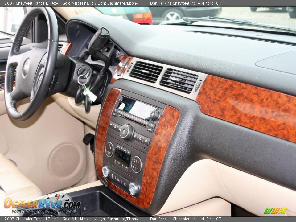 2007 Chevrolet Tahoe LT 4x4 Gold Mist Metallic / Light Cashmere/Ebony Photo #11