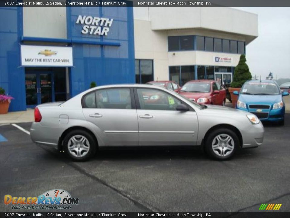 2007 Chevrolet Malibu LS Sedan Silverstone Metallic / Titanium Gray Photo #2