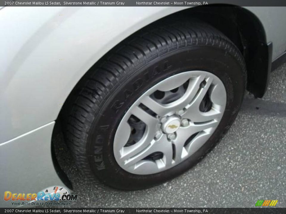 2007 Chevrolet Malibu LS Sedan Silverstone Metallic / Titanium Gray Photo #9