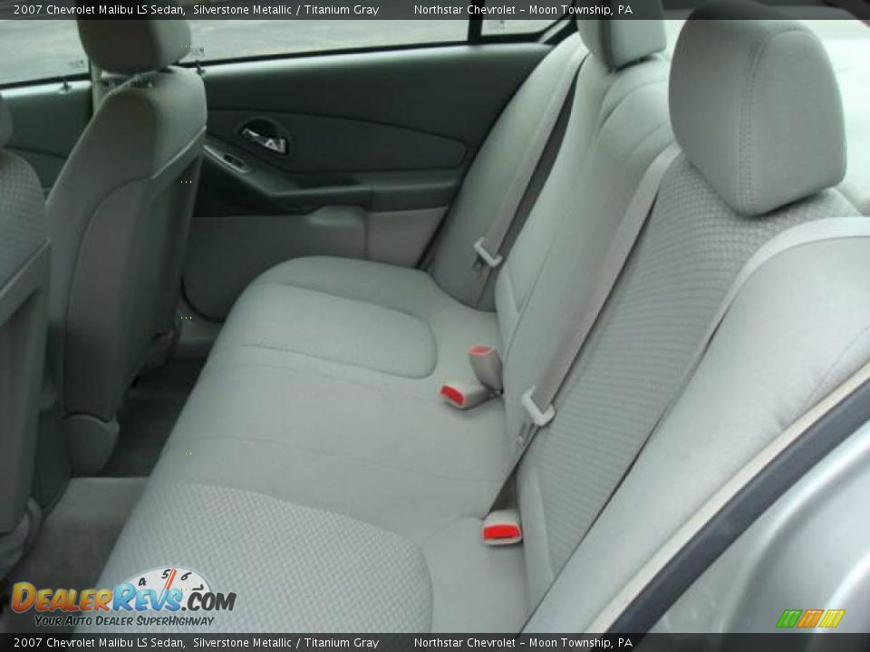 2007 Chevrolet Malibu LS Sedan Silverstone Metallic / Titanium Gray Photo #11