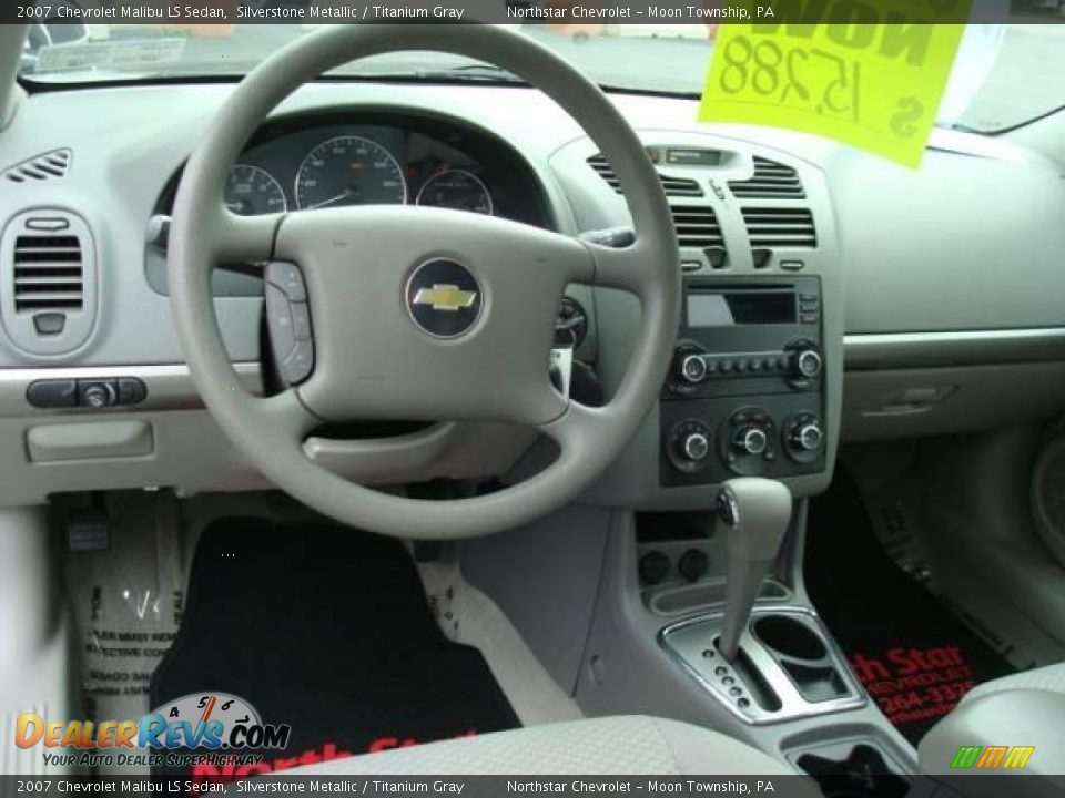 2007 Chevrolet Malibu LS Sedan Silverstone Metallic / Titanium Gray Photo #12
