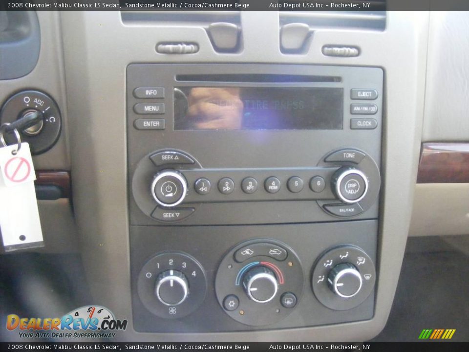 2008 Chevrolet Malibu Classic LS Sedan Sandstone Metallic / Cocoa/Cashmere Beige Photo #11