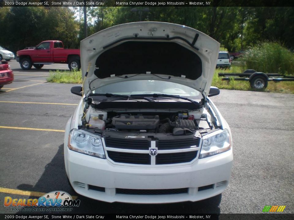 2009 Dodge Avenger SE Stone White / Dark Slate Gray Photo #13