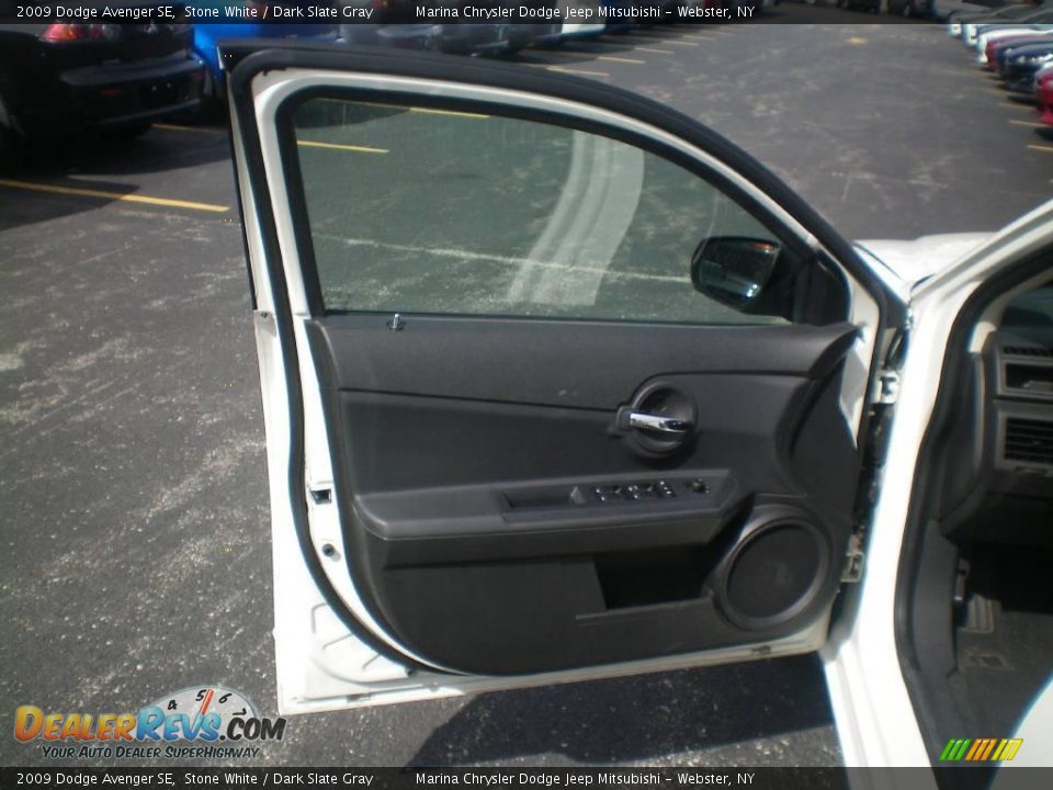 2009 Dodge Avenger SE Stone White / Dark Slate Gray Photo #14