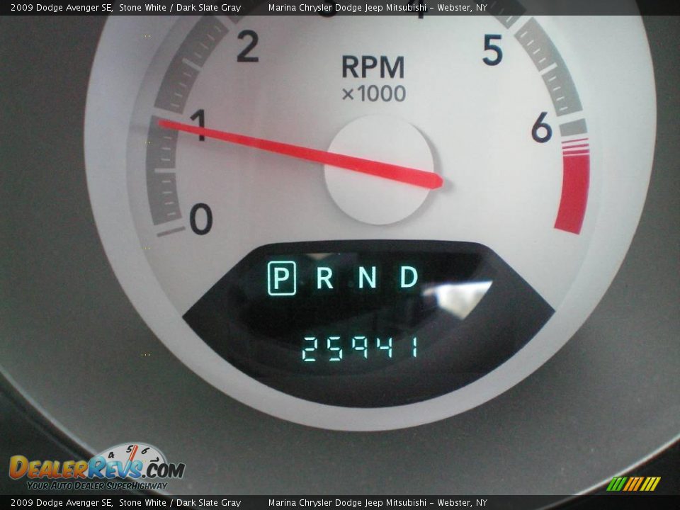2009 Dodge Avenger SE Stone White / Dark Slate Gray Photo #20