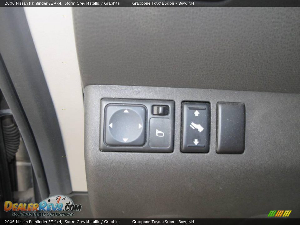 2006 Nissan Pathfinder SE 4x4 Storm Grey Metallic / Graphite Photo #9