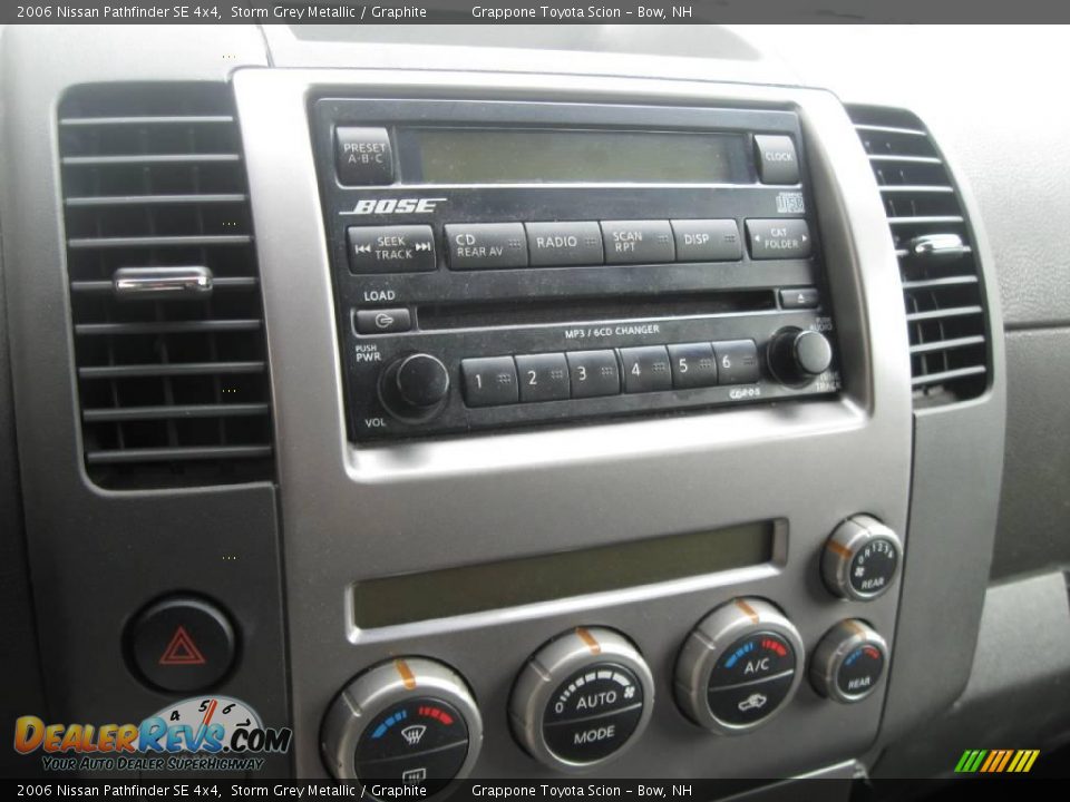 2006 Nissan Pathfinder SE 4x4 Storm Grey Metallic / Graphite Photo #10