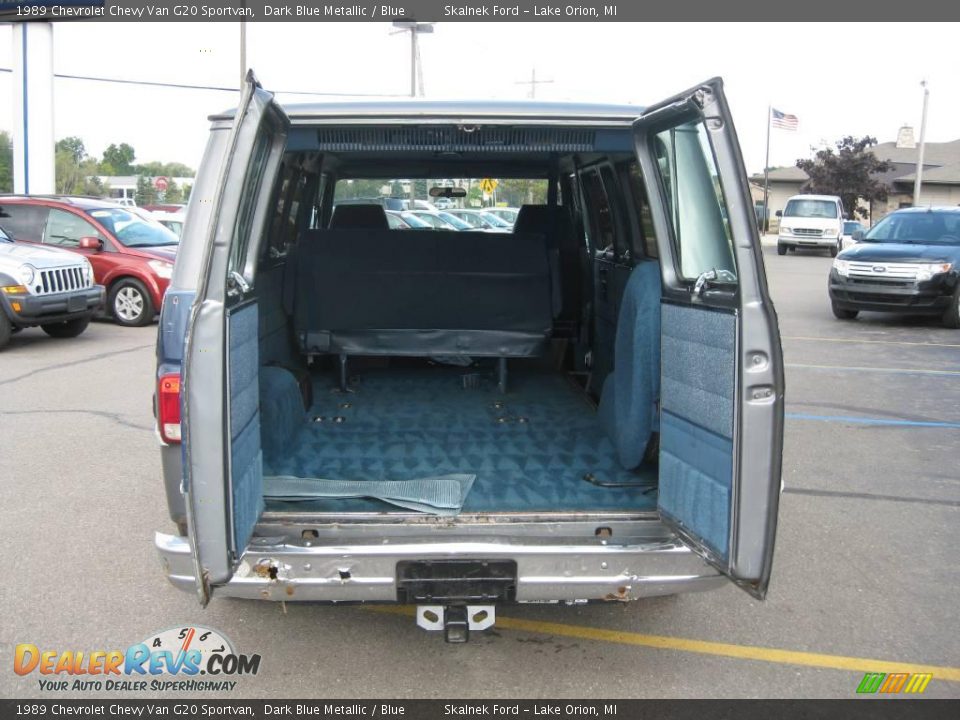 1989 Chevrolet Chevy Van G20 Sportvan Dark Blue Metallic / Blue Photo #17