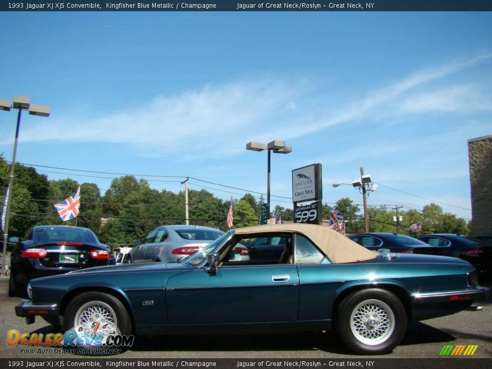 1993 Jaguar XJ XJS Convertible Kingfisher Blue Metallic / Champagne Photo #32