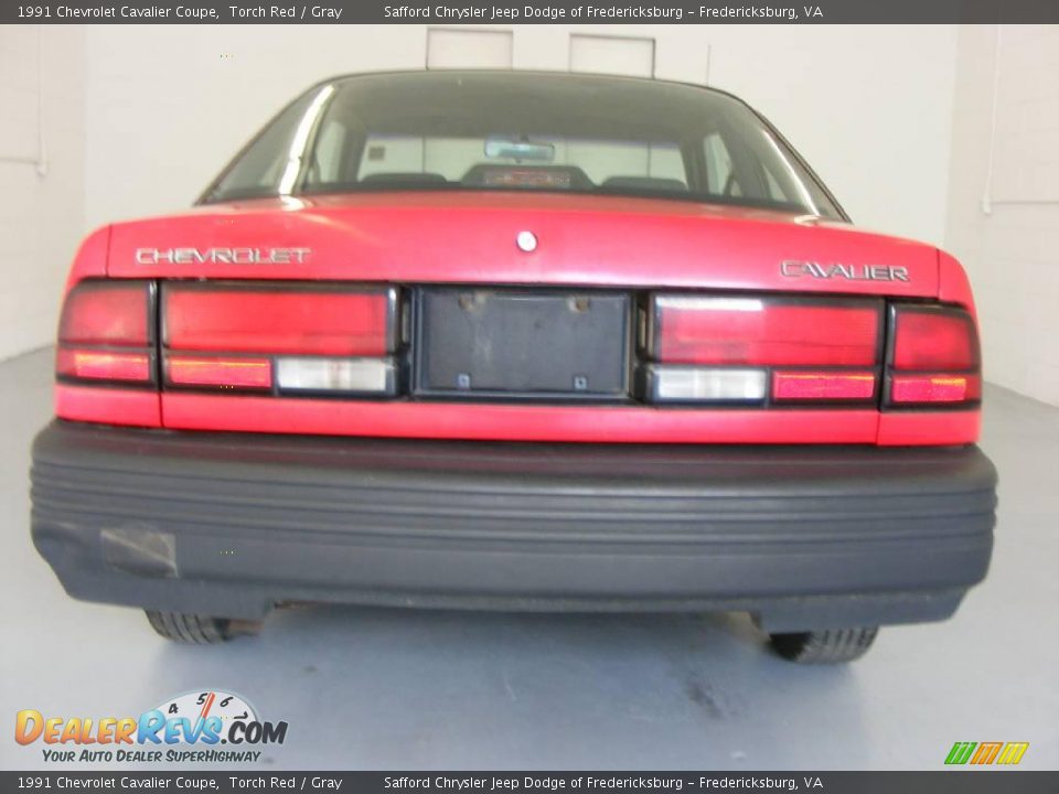 1991 Chevrolet Cavalier Coupe Torch Red / Gray Photo #5