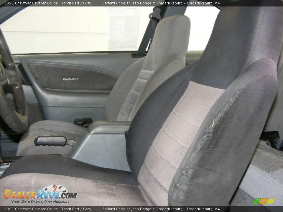 1991 Chevrolet Cavalier Coupe Torch Red / Gray Photo #10