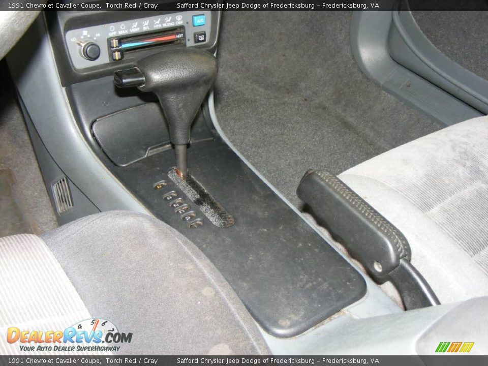 1991 Chevrolet Cavalier Coupe Torch Red / Gray Photo #18