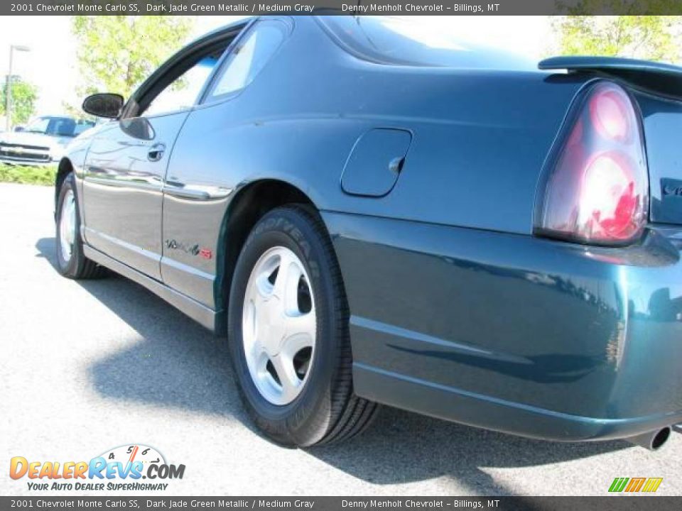 2001 Chevrolet Monte Carlo SS Dark Jade Green Metallic / Medium Gray Photo #7