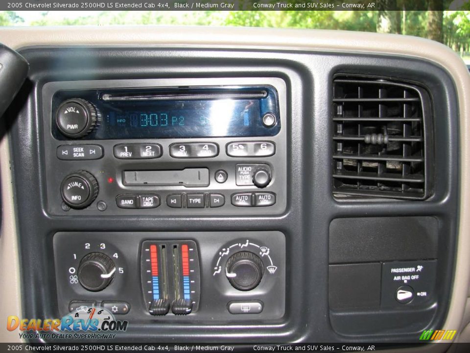 2005 Chevrolet Silverado 2500HD LS Extended Cab 4x4 Black / Medium Gray Photo #15