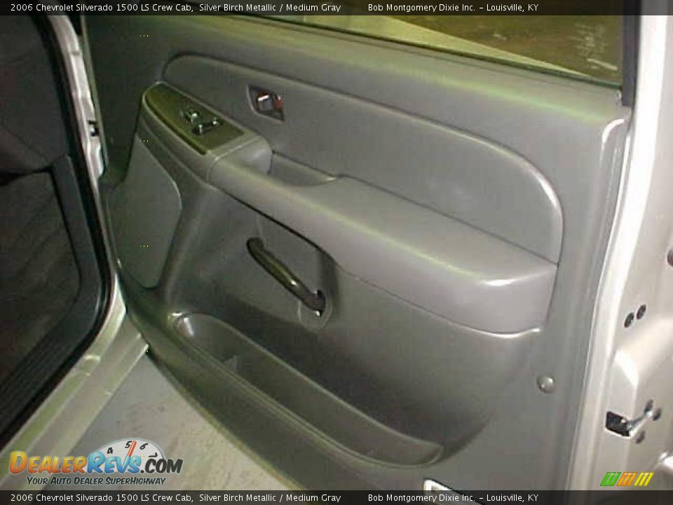 2006 Chevrolet Silverado 1500 LS Crew Cab Silver Birch Metallic / Medium Gray Photo #5