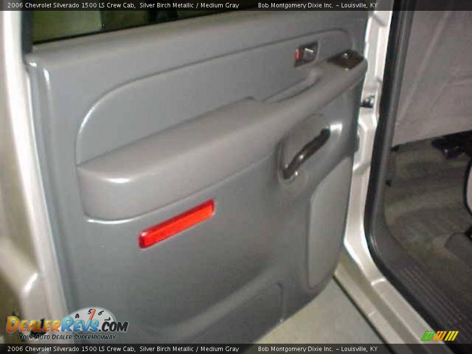 2006 Chevrolet Silverado 1500 LS Crew Cab Silver Birch Metallic / Medium Gray Photo #12