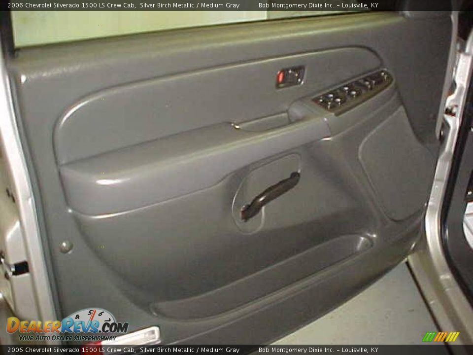 2006 Chevrolet Silverado 1500 LS Crew Cab Silver Birch Metallic / Medium Gray Photo #14