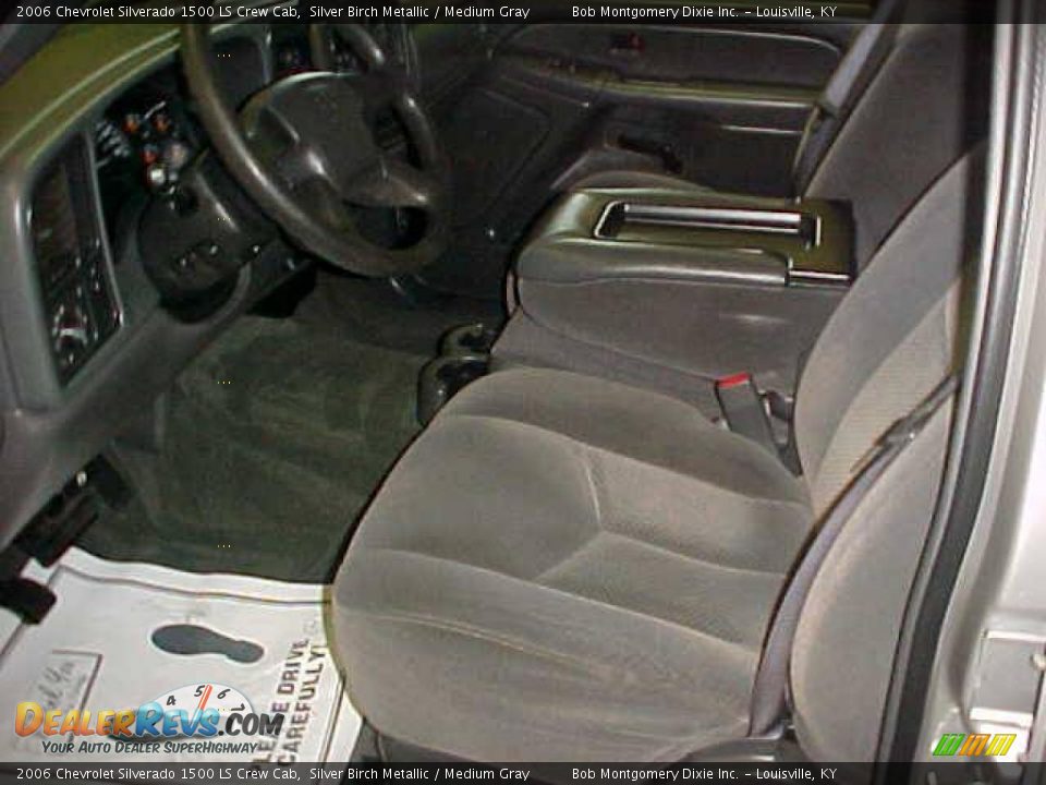 2006 Chevrolet Silverado 1500 LS Crew Cab Silver Birch Metallic / Medium Gray Photo #15