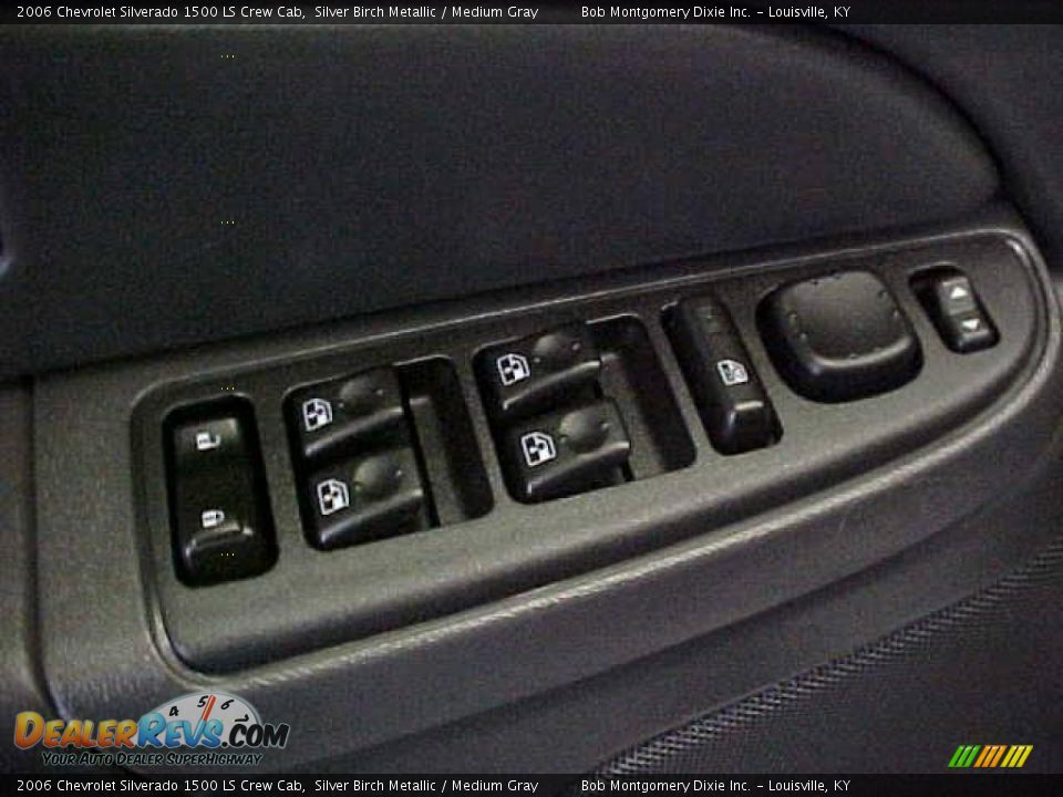 2006 Chevrolet Silverado 1500 LS Crew Cab Silver Birch Metallic / Medium Gray Photo #16