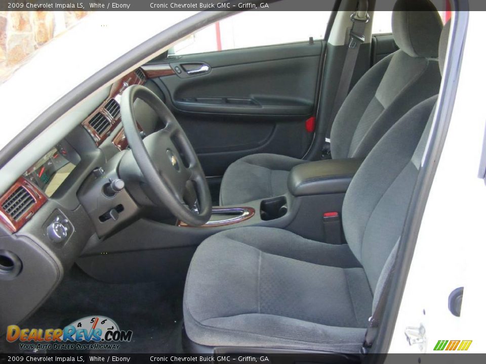 2009 Chevrolet Impala LS White / Ebony Photo #11