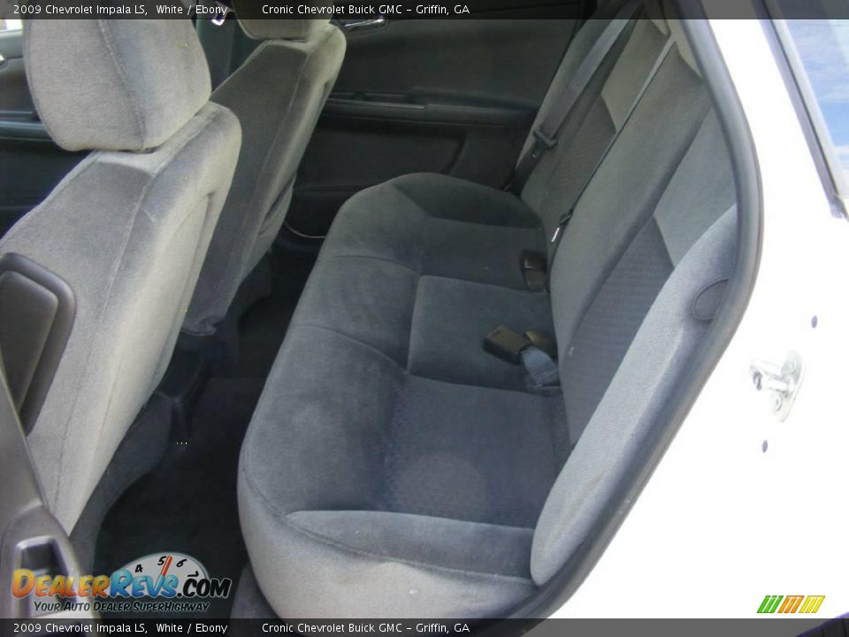 2009 Chevrolet Impala LS White / Ebony Photo #13