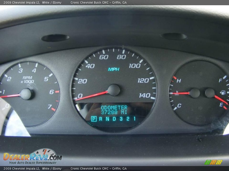 2009 Chevrolet Impala LS White / Ebony Photo #22