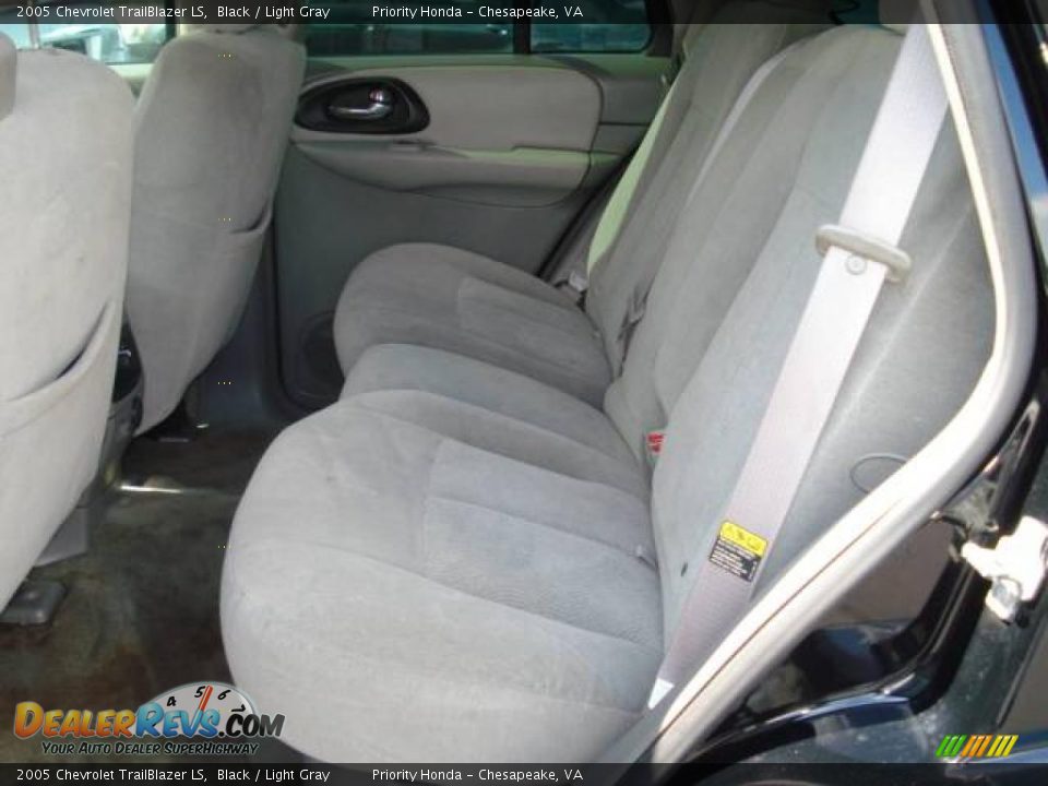 2005 Chevrolet TrailBlazer LS Black / Light Gray Photo #10
