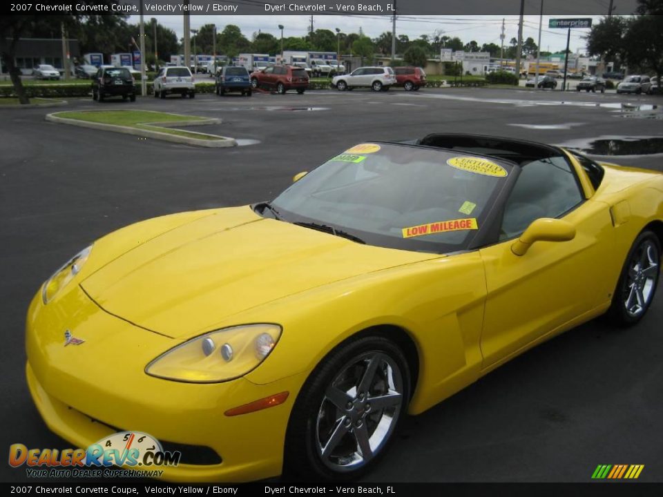 2007 Chevrolet Corvette Coupe Velocity Yellow / Ebony Photo #25