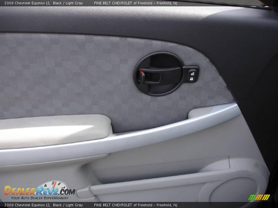 2009 Chevrolet Equinox LS Black / Light Gray Photo #7