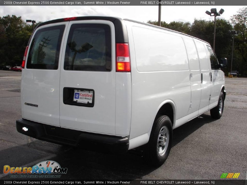 2009 Chevrolet Express 2500 Extended Cargo Van Summit White / Medium Pewter Photo #4