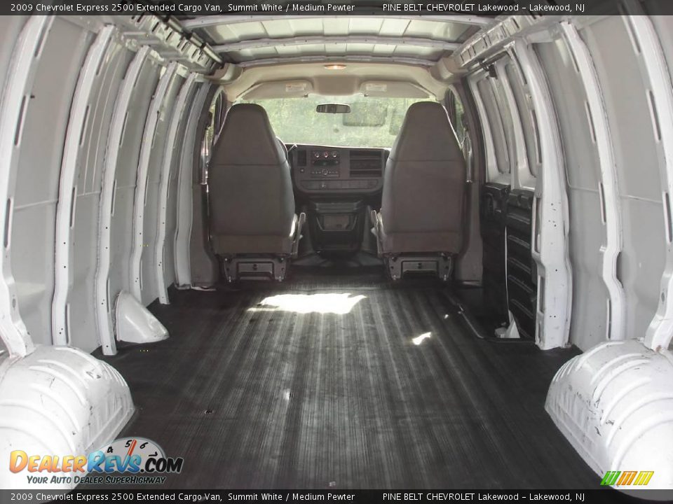 2009 Chevrolet Express 2500 Extended Cargo Van Summit White / Medium Pewter Photo #7