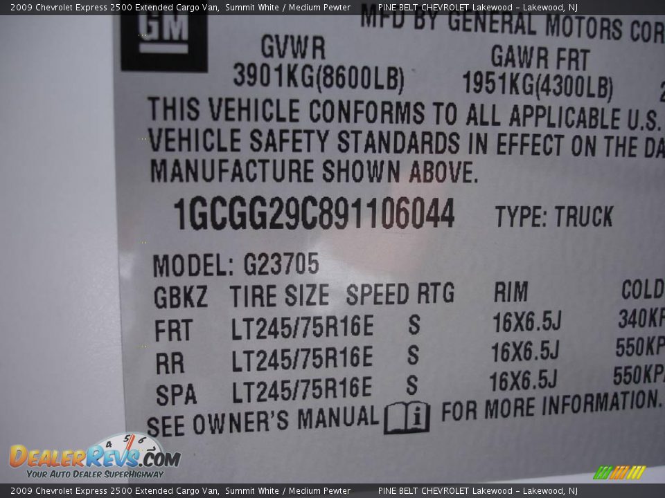 2009 Chevrolet Express 2500 Extended Cargo Van Summit White / Medium Pewter Photo #15