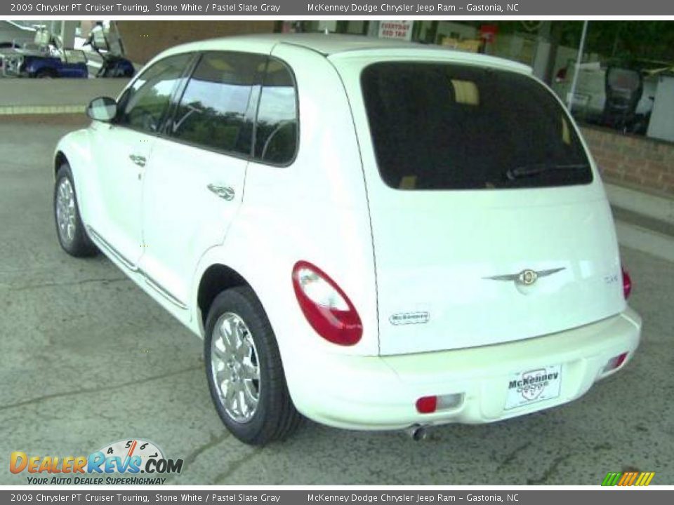 2009 Chrysler PT Cruiser Touring Stone White / Pastel Slate Gray Photo #2